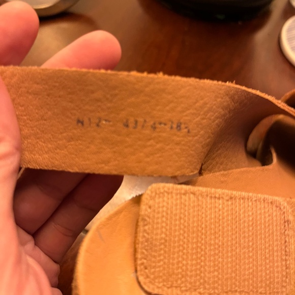 Pedro Garcia Libby Crisscross Tan / Nude Suede Sling Back Heels, Size 38.5 / 8.5 - Picture 8 of 9